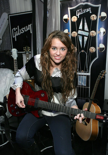 0223 - Miley Cyrus