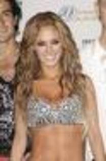 anahi (63)