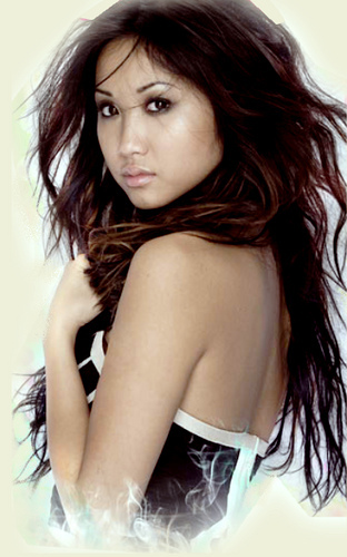 3779204817_98656bfde5 - Brenda Song