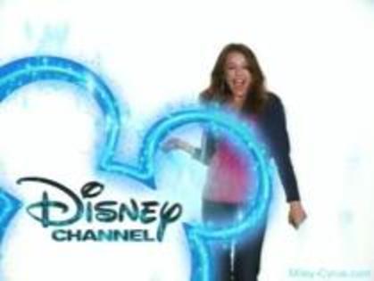 16 - miley cyrus intro DisneyChannel