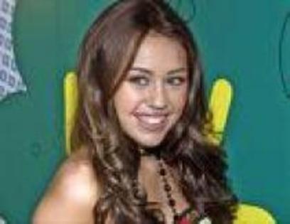 CNFRLUWGSNBEKOLEBIE - myley si hannah