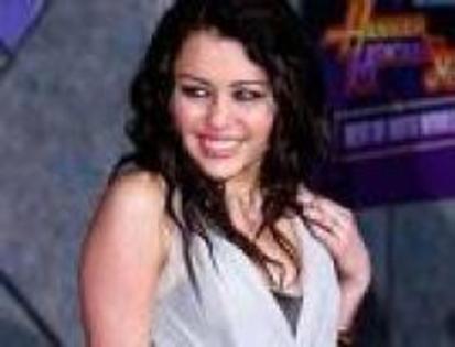 IMCQNUTXQHIVEDJGAYT - myley si hannah