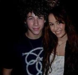 10161095_FFXKUHJAL - miley nick