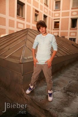 ~~ JusStiN BieEbEr ~~ - o_JuStiN phOtOshOoT 24_o