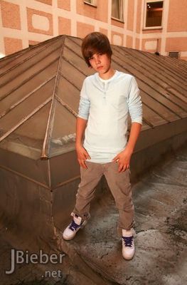 ~~ JusStiN BieEbEr ~~ - o_JuStiN phOtOshOoT 24_o