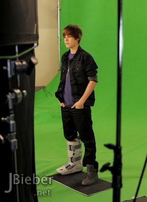 ~~ JusStiN BieEbEr ~~ - o_JuStiN phOtOshOoT 30_o