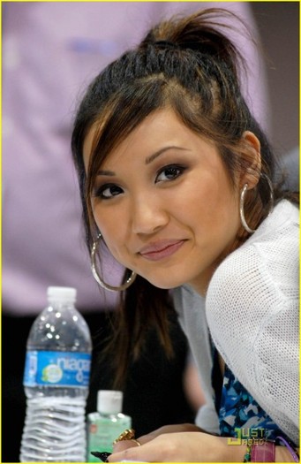 brenda 6 - Brenda Song