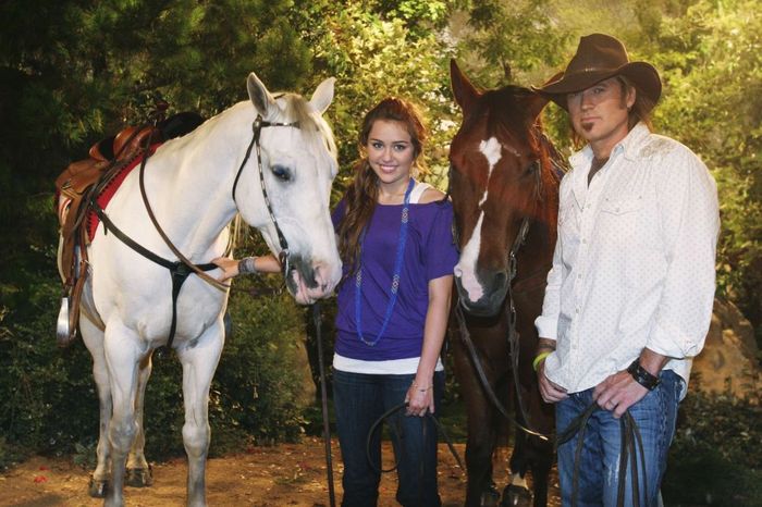 normal_hannah-montana-goodbye-2 - Toate Pozele mele din PC