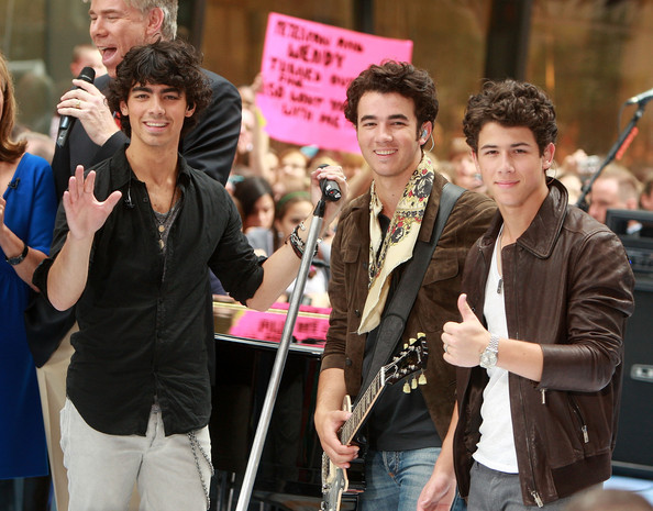 Jonas+Brothers+Perform+NBC+Today+Qjl9Th1VK36l - The Jonas Brothers Perform On NBCs