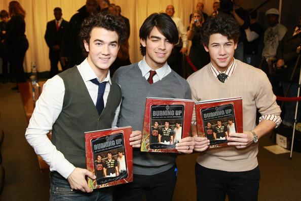 Jonas+Brothers+Sign+Copies+Their+New+Book+ng4YJisOXTzl - The Jonas Brothers Sign Copies Of Their New Book At Barnes