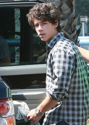 Jonas+Brothers+Gear+Up+5+Sporting+Goods+_f_iOSA4aD-l