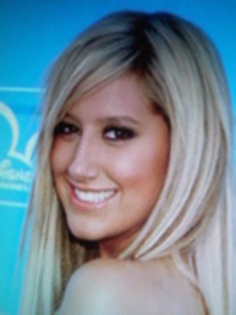 11500458_MIFLFWJAP - Ashley Tisdale