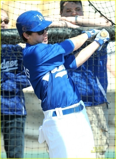 -Out-at-LA-Dodgers-Spring-Training-Camp-in-Glendale-AZ-12-03-10-nick-jonas-10867859-374-512 - Out at LA Dodgers Spring Training Camp in Glendale AZ 12 03 10