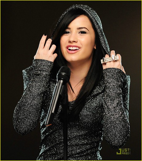 demi-lovato-remember-december-01 - Demi Lovato