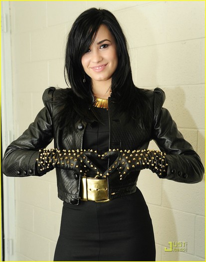 demi-lovato-remember-december-05 - Demi Lovato