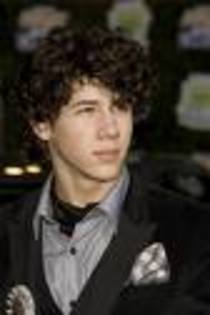 NICK JONAS AS NATE - actorii din camp rock