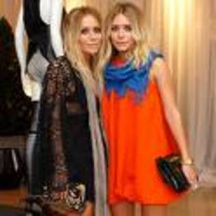 FTZK7 - mary kate and ashley olsen