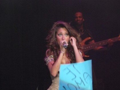 anahi12 - Anahi in Romania