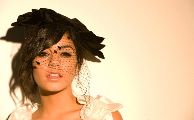 vanessaannehudgens_net-photoshoot-apr09-instyleuk-009 - vanessa photoshoot 4