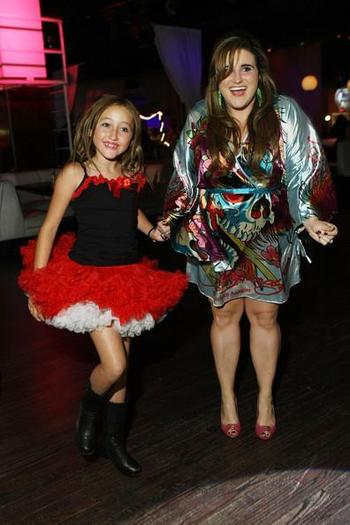 Noah-Lindsey-Cyrus-720699,342660