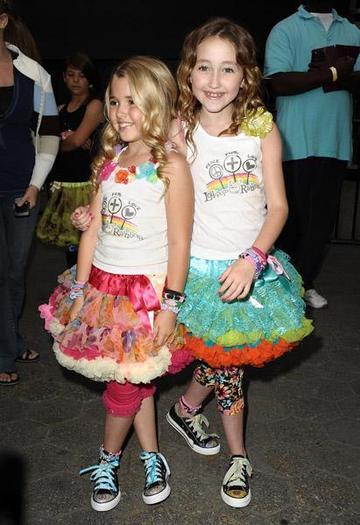 Noah-Lindsey-Cyrus-720699,597771 - Noah Lindsey Cyrus