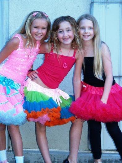 Noah-Lindsey-Cyrus-720699,597798