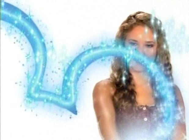 emilyosment_ORG-disneychannel-intro-2009-039