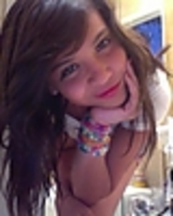 thumb_l_5762b5a5384747fb941097df1da5264e - Stella Hudgens