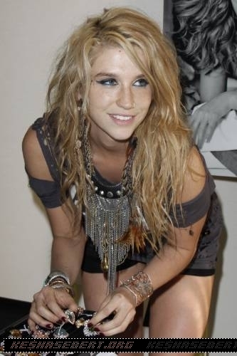 7 - Kesha Photoshoot 10