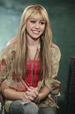 5697_miley_cyrus_1194279277