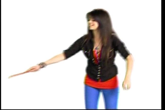 7 - Selena Gomez intro DisneyChannel2