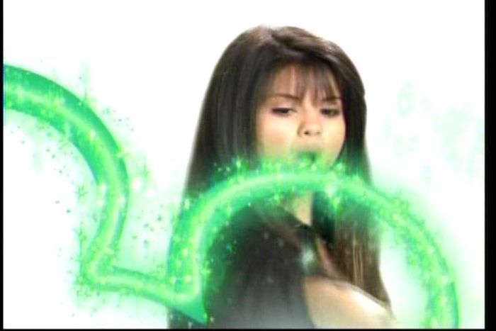 10 - Selena Gomez intro DisneyChannel2