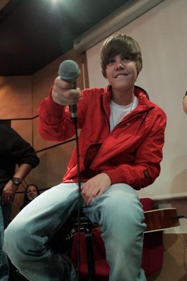  - 0_0 Universale Headquarters im Paris 0_0