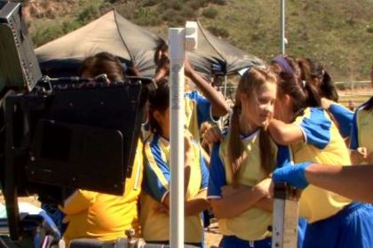 normal_soccermomfeatures0x1_BMP - Emily Osment Soccer mom interviu