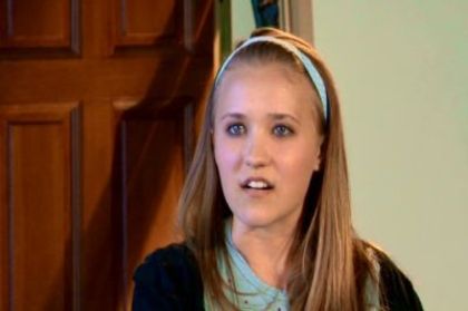 normal_soccermomfeatures058_BMP - Emily Osment Soccer mom interviu
