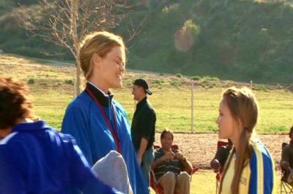 normal_soccermomfeatures059_BMP - Emily Osment Soccer mom interviu