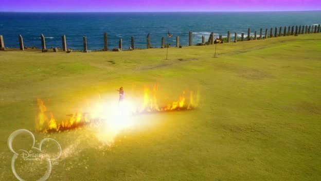 Wizards of Waverly Place The Movie  (2009) WwW.Bratu-Marian.Ro-32 - Wizards of Waverly Place