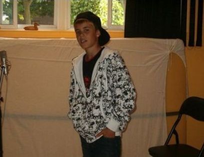  - 0_0 Justin young 0_0