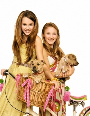 miley-cyrus-and-emily-osment-dog - miley cyrus and emily osment