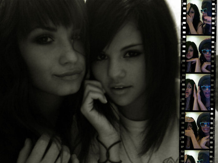 Selena-and-Demi-Wallpaper-selena-gomez-and-demi-lovato-2563109-1024-768 - Demi Lovato