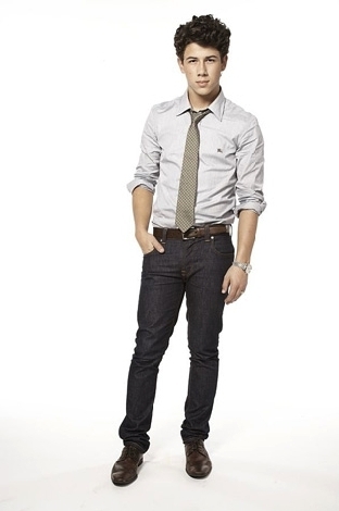 time-out-new-york-pics-nick-jonas-7027743-312-470 - Nicholas PhotoShoot39