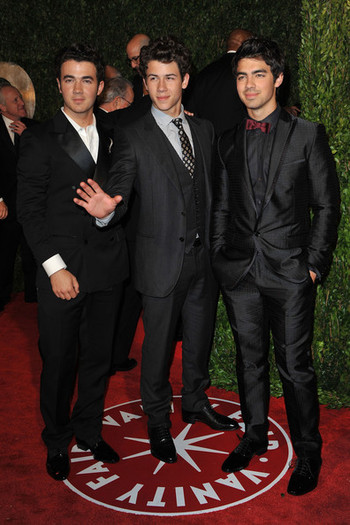 2010+Vanity+Fair+Oscar+Party+Hosted+Graydon+Tsh2o0g2Lzrl - z 2010 Vanity Fair Oscar Party Hosted By Graydon Carter - Arrivals