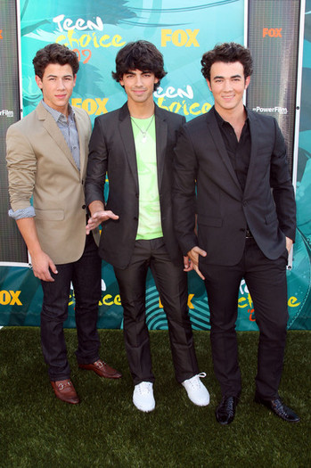 2009+Teen+Choice+Awards+Arrivals+u34E6GmnZ7vl - z 2009 Teen Choice Awards - Fashion Choices