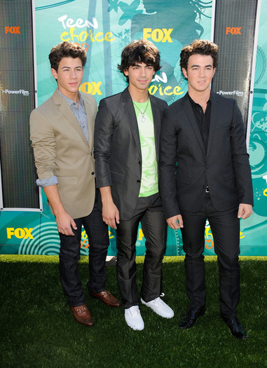 2009+Teen+Choice+Awards+Arrivals+V6DlCMKj7sVl - z 2009 Teen Choice Awards - Fashion Choices