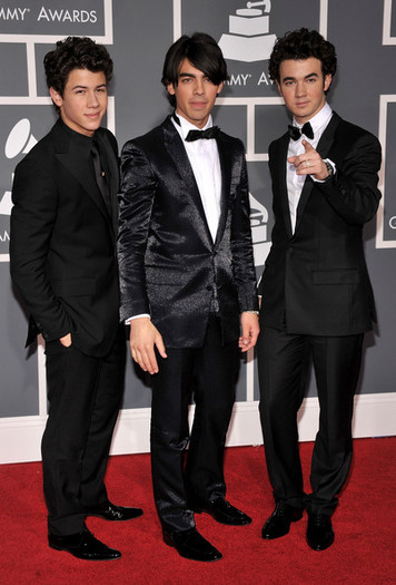 51st+Annual+Grammy+Awards+Arrivals+0I46Y1ebFBDl