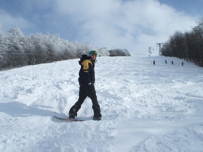 Snowboarding pe Mogosa