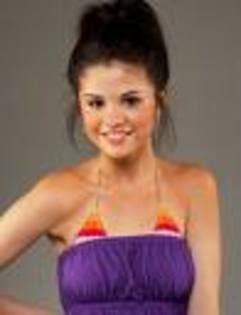 4. - joc selena gomez