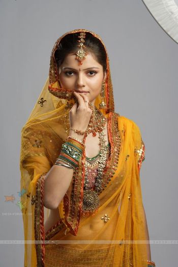 37247-a-still-image-of-rubina-dilaik - 0-Triunghiul Iubirii-Choti Bahu Sindoor Bin Suhaag