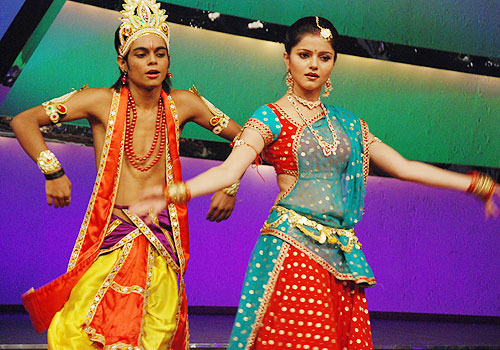 14886559_11DID_500x350_08May09 - 0-Triunghiul Iubirii-Choti Bahu Sindoor Bin Suhaag