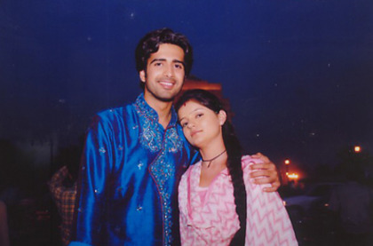 bcvluguf_10e_5_300 - 0-Triunghiul Iubirii-Choti Bahu Sindoor Bin Suhaag